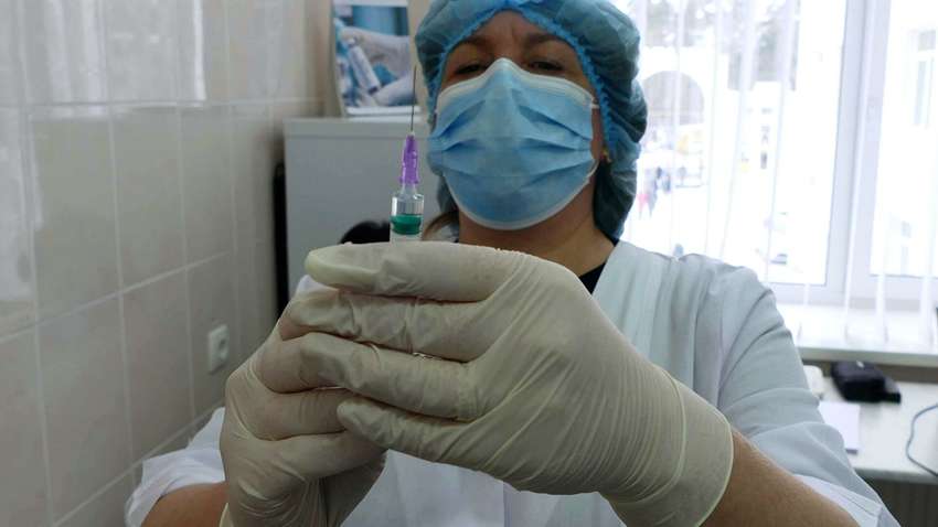 Ковидные наклейки: в Минздраве определились, как обозначить привитых от COVID-19 Ковидные наклейки: в Минздраве определились, как обозначить привитых от COVID-19