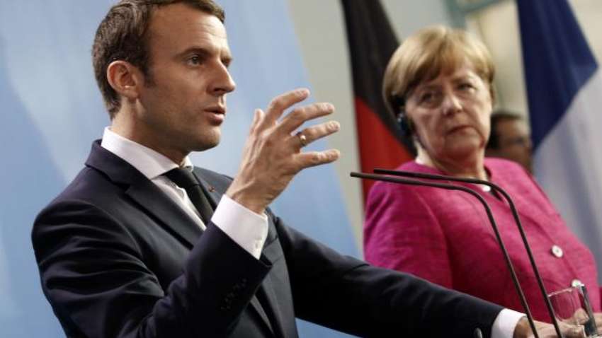 Меркель і Макрон закликають "нормандську четвірку" зібратися "якомога швидше"