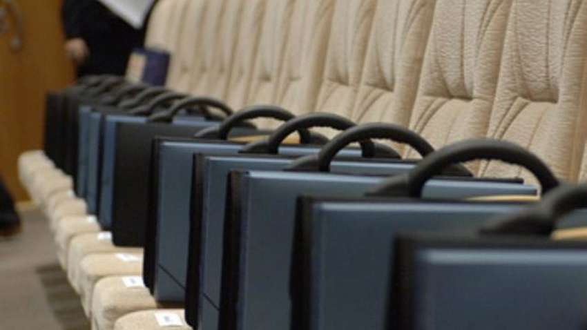 Вакансії в уряді: кому дістануться міністерські портфелі