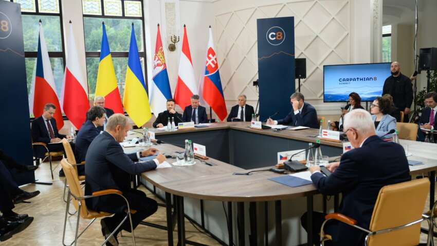 Украина запускает C8: что за этим стоит и к чему может привести