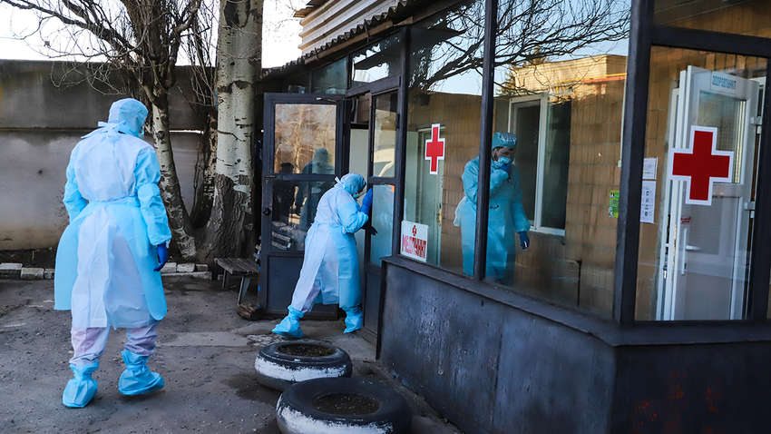 Правительство объявило режим чрезвычайной ситуации в Киеве и двух областях