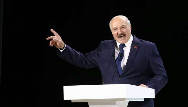 Лукашенко не збирається брати участь у дебатах: «Мені не до цього»