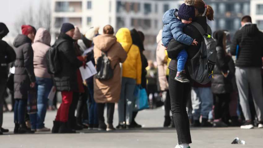 Дуда подписал изменения к закону о беженцах: чего ждать украинцам в Польше Дуда подписал изменения к закону о беженцах: чего ждать украинцам в Польше