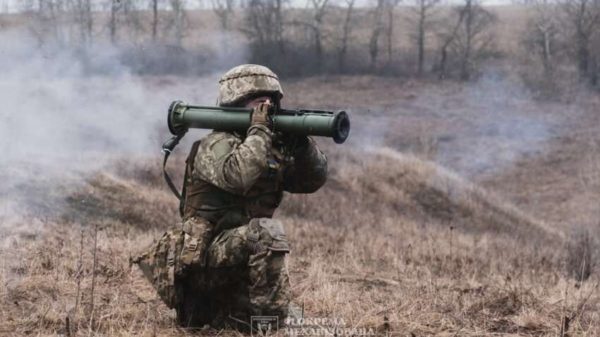 Нові правила: як тепер військові можуть виїжджати за кордон Нові правила: як тепер військові можуть виїжджати за кордон