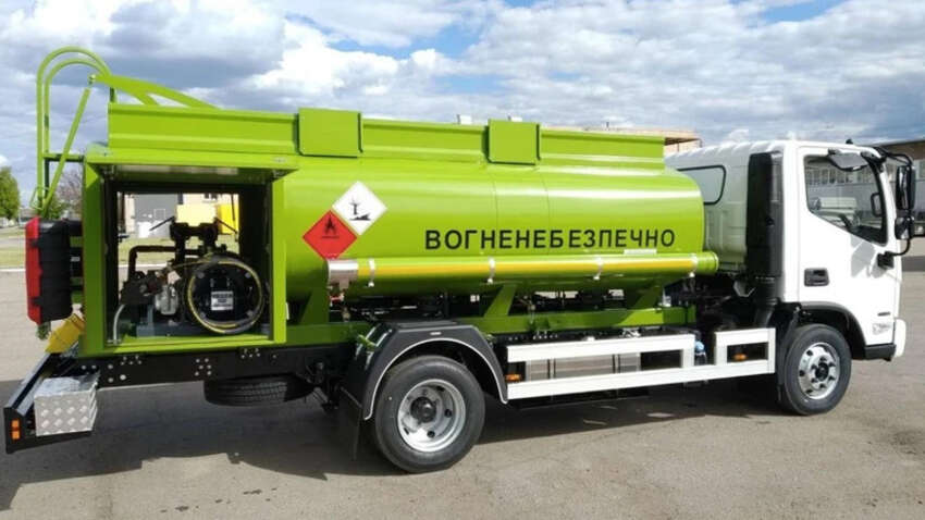 После ударов по АЗС на Сумщине вводят чрезвычайную схему: как теперь будут продавать топливо После ударов по АЗС на Сумщине вводят чрезвычайную схему: как теперь будут продавать топливо