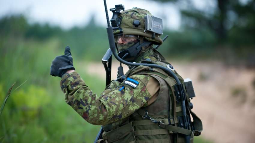 Ще одна країна підтримала ідею Макрона щодо введення військ НАТО в Україну