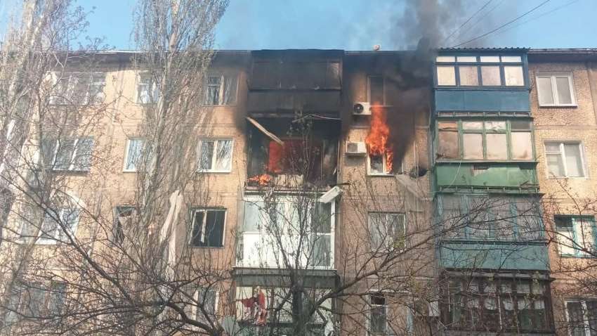 В Донецькій області окупанти обстріляли місто фосфорними бомбами