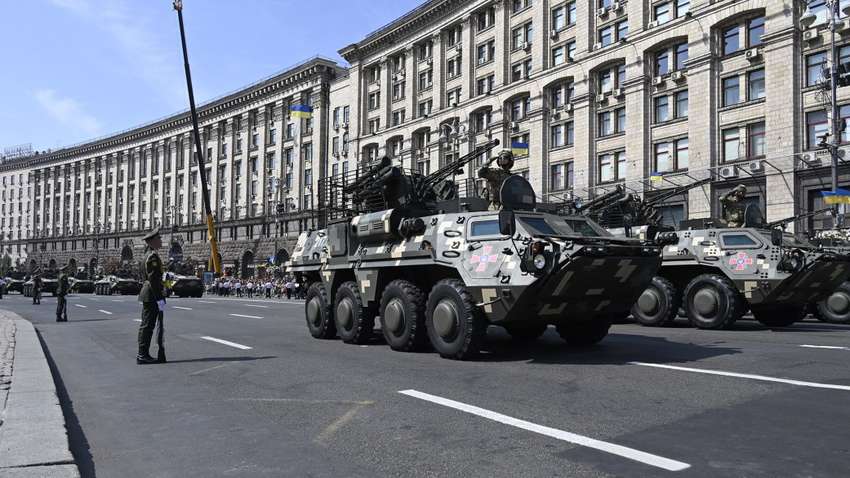 Вооруженным Силам Украины 30 лет: главные победы и поражения 