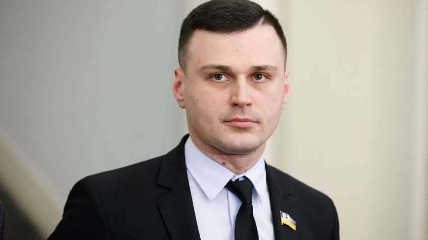 Колтунович: Порошенко уехал из страны, узнав о подозрении, а Медведчук продолжает бороться с политическим преследованием Колтунович: Порошенко уехал из страны, узнав о подозрении, а Медведчук продолжает бороться с политическим преследованием