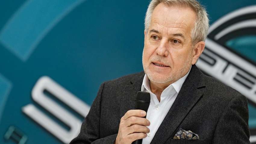 Менеджер Porsche предложил тайное соглашение Кремлю – СМИ Менеджер Porsche предложил тайное соглашение Кремлю – СМИ