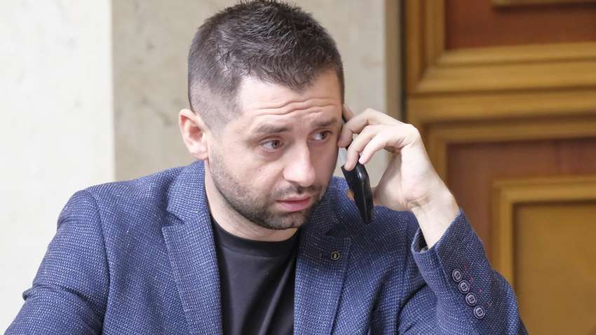  Арахамия снялся в "Битве экстрасенсов" 