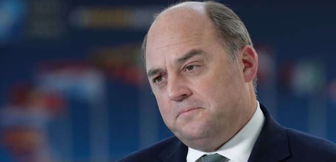 Уоллес рассказал, как разыграл Шойгу