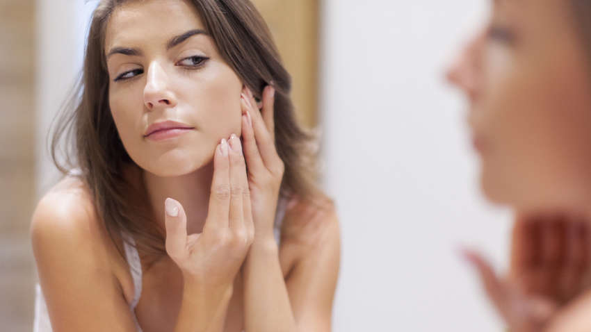 П'ять факторів, які кожен день впливають на шкіру