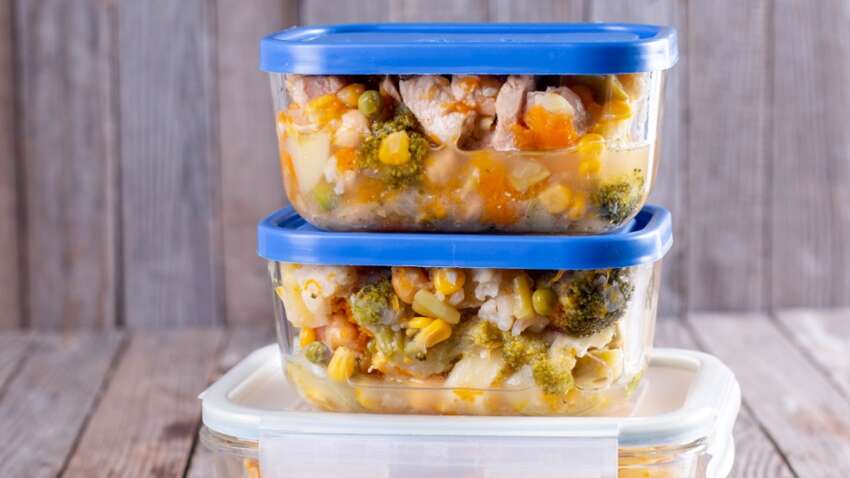 Эти продукты нельзя хранить в пластиковых контейнерах: неожиданная оговорка Эти продукты нельзя хранить в пластиковых контейнерах: неожиданная оговорка