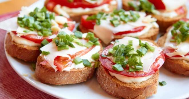 Українцям з мінімалкою звичайний бутерброд стає не по кишені, - експерт