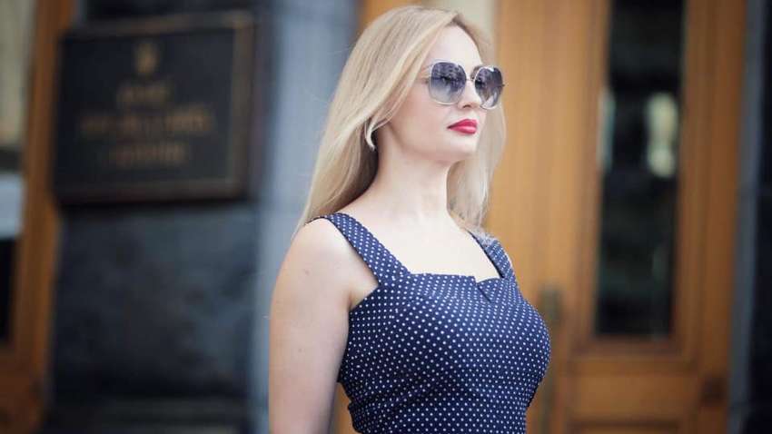 Депутатка от "Слуги народа" Оксана Гринчук задекларировала дорогой кроссовер как сельхозтехнику (ФОТО)