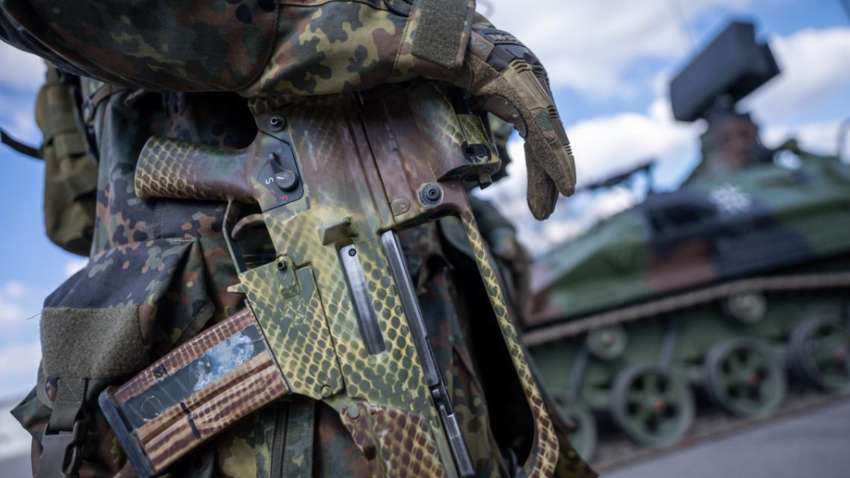 Какую долю от ВВП тратит на оборону Украина и другие страны мира