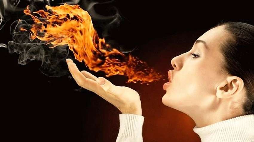 Изжога после новогоднего застолья: причины и способы борьбы