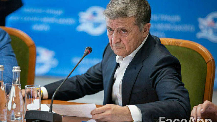 Мир сходит с ума от FaceApp: Пользователи решили "состарить" политиков, - ФОТО