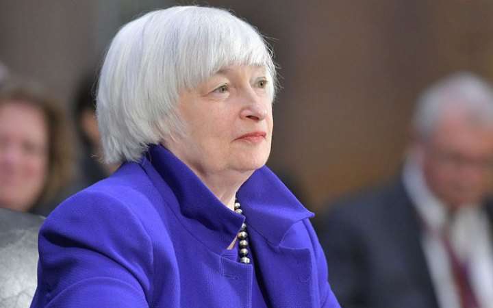 Чи зможуть заморожені активи РФ замінити допомогу від США. Що думають у Білому Домі 