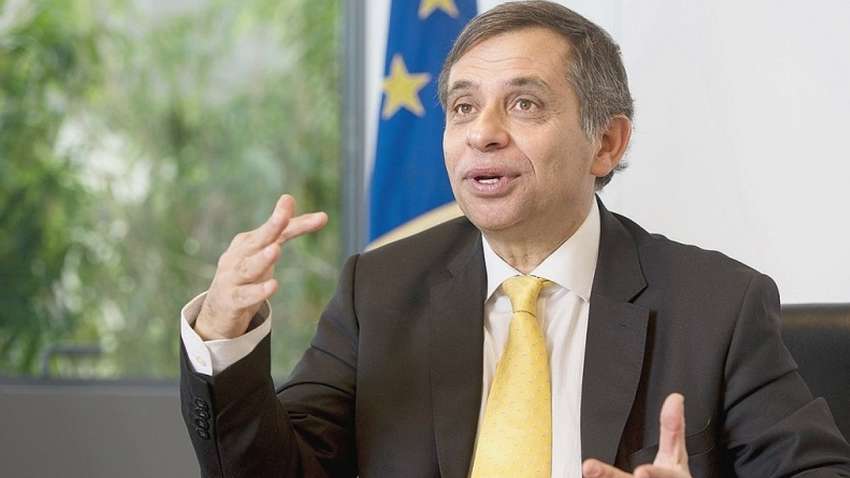 "Україна не повинна вибирати між ЄС і Росією - це її рівні партнери", - екс-глава ЄЕСС