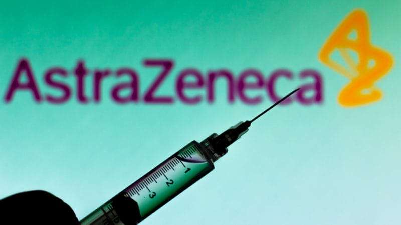 Назван новый побочный эффект от вакцины AstraZeneca 