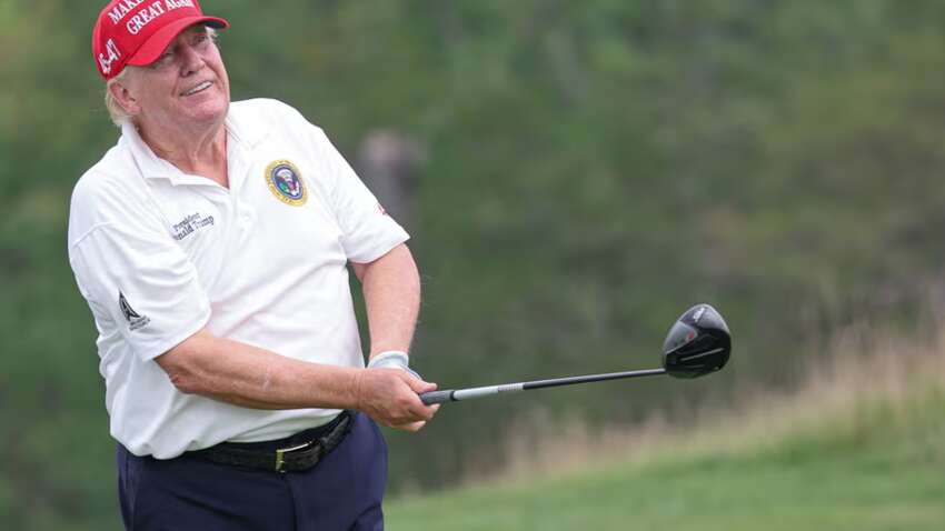 Трамп б'є рекорди бездіяльності: як він проводить час на посаді президента Трамп б'є рекорди бездіяльності: як він проводить час на посаді президента