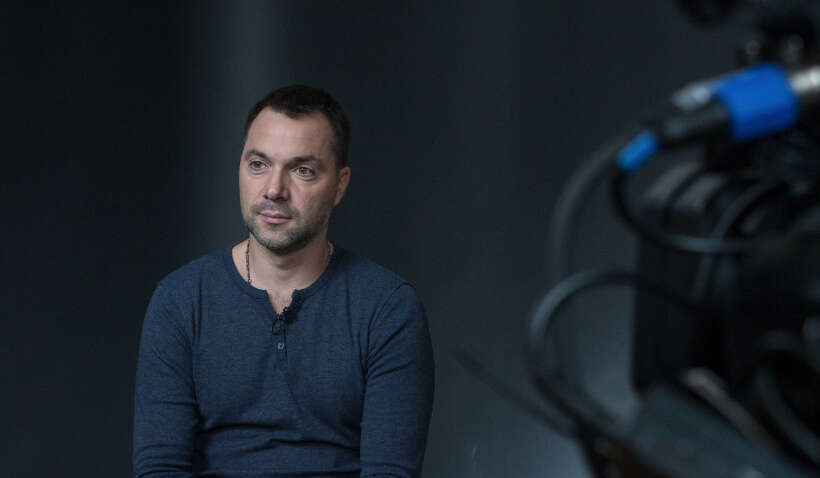 Окупанти підготували Херсон до здачі - Арестович