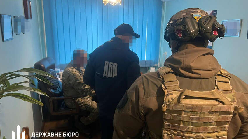 Схема побега из воинской части: у работника ТЦК обнаружили золотые слитки Схема побега из воинской части: у работника ТЦК обнаружили золотые слитки