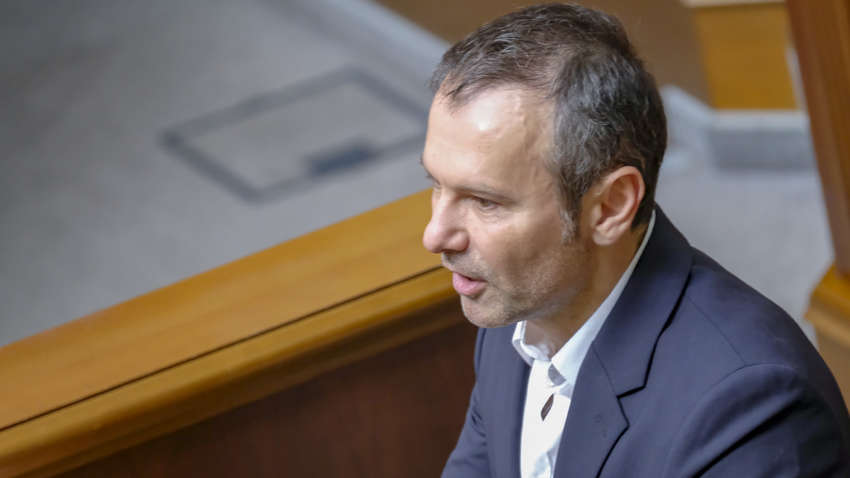 "Міняйте правила, а не обличчя": Вакарчук пояснив, чому партія "Голос" покинула залу Верховної Ради