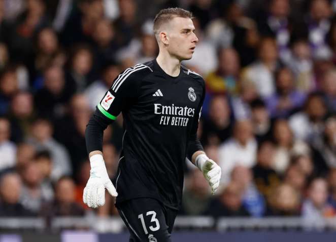 Лунін назвав дату закінчення контракту з “Реалом” та плани на майбутнє (ВІДЕО) Лунін назвав дату закінчення контракту з “Реалом” та плани на майбутнє (ВІДЕО)