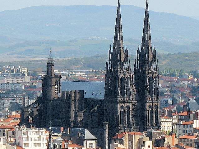 Приховані скарби Клермон-Феррана: подорож крізь віки Приховані скарби Клермон-Феррана: подорож крізь віки