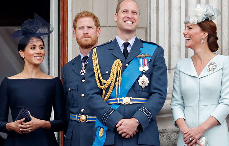 Принцы Уильям и Гарри устроили скандал на похоронах дедушки Принцы Уильям и Гарри устроили скандал на похоронах дедушки