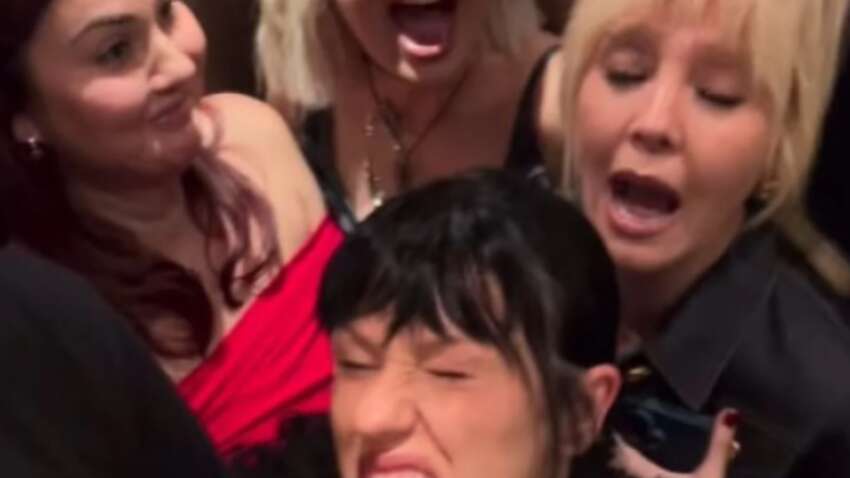 Мало не задихнулися: російські зірки потрапили у пастку на музичній премії