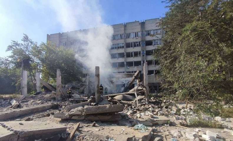 Появились фото ракетного удара по Николаеву: что известно