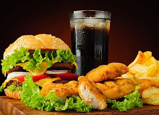 Ученые выяснили, как нездоровая пища влияет на память