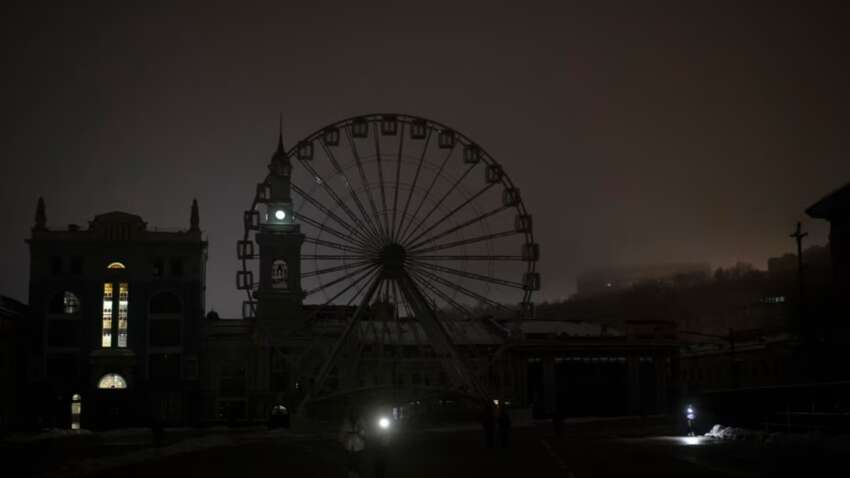 Київ готується до морозів та масованого російського обстрілу: поради від КМДА Київ готується до морозів та масованого російського обстрілу: поради від КМДА