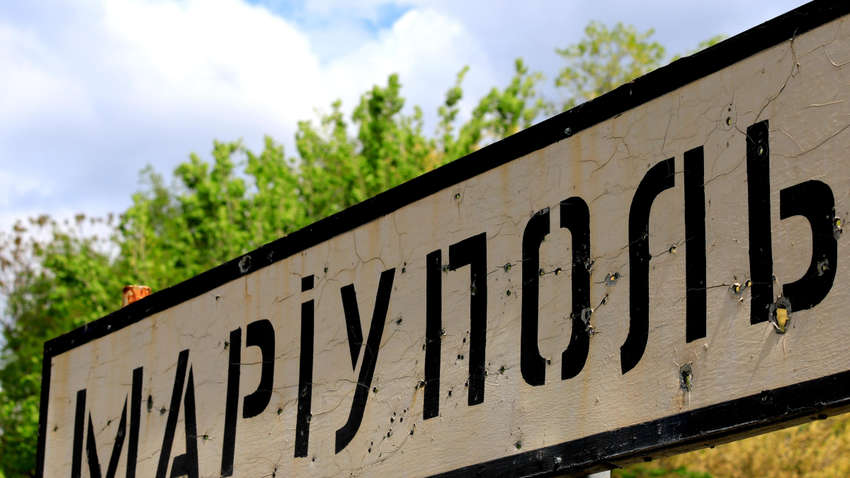 Росіяни прибувають в Маріуполь: Андрющенко вказав кількість