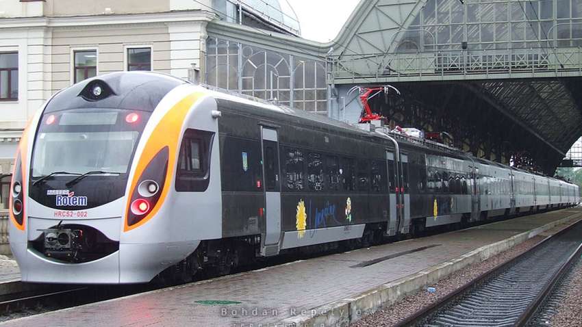 «Укрзалізниця» відновлює курсування швидкісних поїздів між Києвом і Харковом