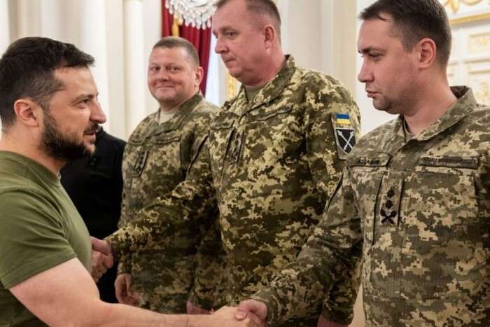 Что на самом деле в ОП предложили Залужному и Буданову: подробности от Economist