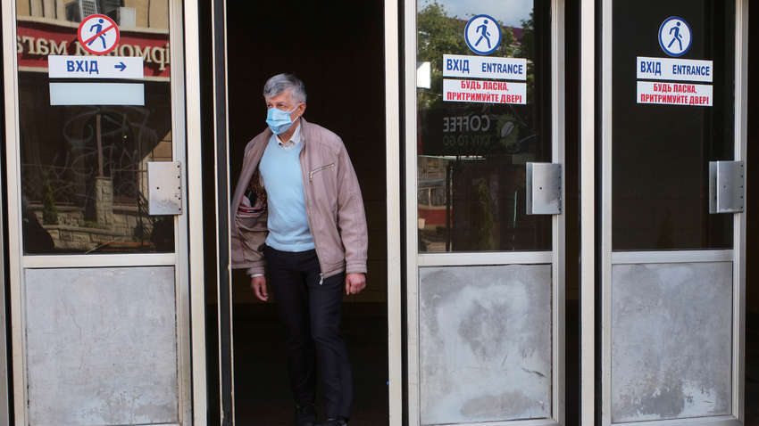 В Україні хочуть змінити правила карантину і ввести нові обмеження