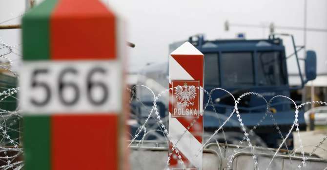 Польские фермеры заблокировали проезд грузовиков из Украины: подробности Польские фермеры заблокировали проезд грузовиков из Украины: подробности