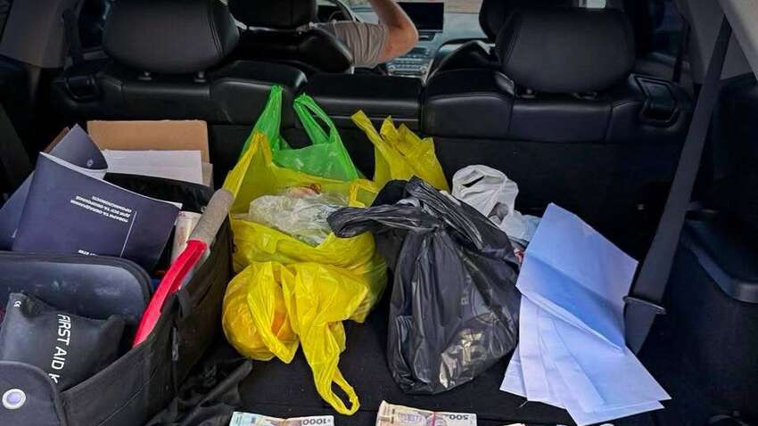 Посадовці та бізнесмени “заробляли” на закупівлях БПЛА: хто проходить по справі