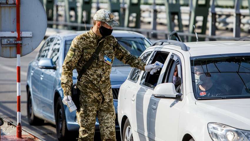 Чи потрібна ізоляція після транзиту через "червону" зону: роз'яснення ДПСУ