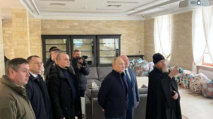 Без пафоса и анонса: в Крыму заметили Путина Без пафоса и анонса: в Крыму заметили Путина