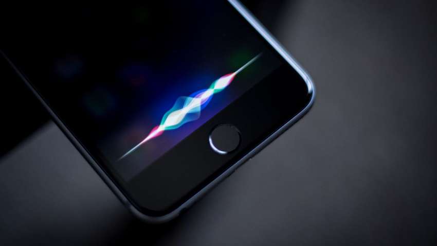 Apple больше не будет  записывать разговоры пользователей с Siri