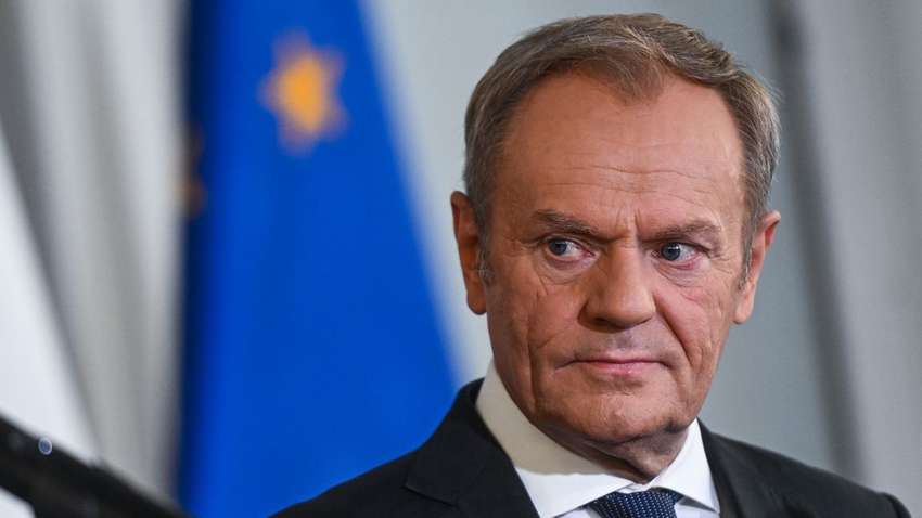 Туск объяснил школьнице, почему НАТО против отправки войск в Украину  Туск объяснил школьнице, почему НАТО против отправки войск в Украину