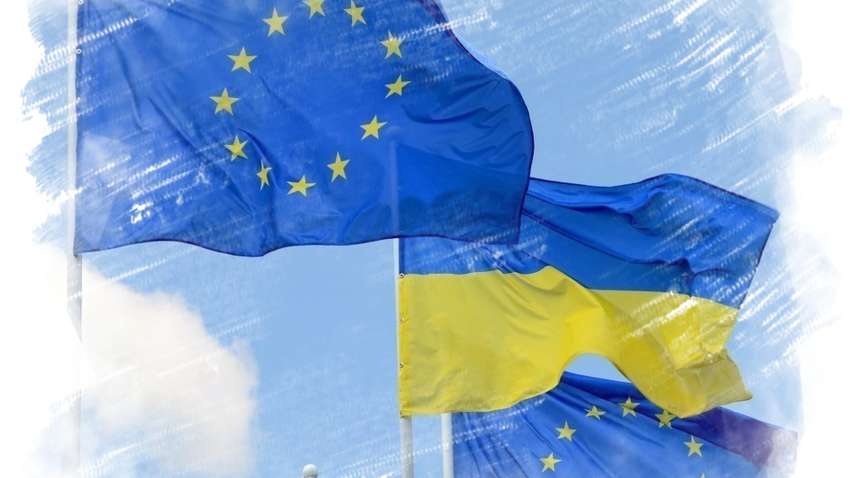 Евросоюз относится к Украине как метрополия к бесправной провинции, - Фесенко