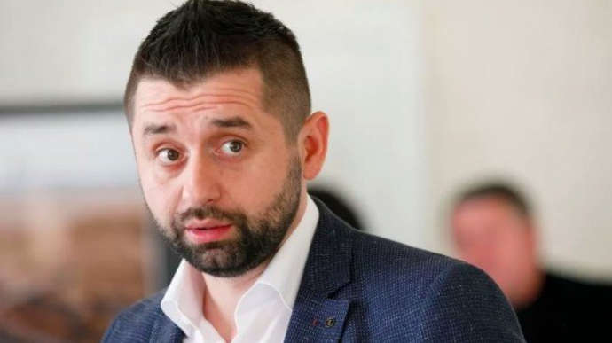 «Ми трохи затримуємося»: Арахамія розповів, коли варто чекати переформатування Кабміну