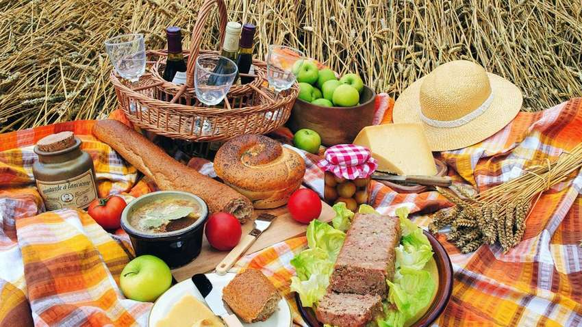 Врач рассказал, что нельзя есть и пить при COVID-19